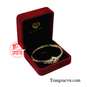 Vòng tay nữ giới thời thượng sang trọng