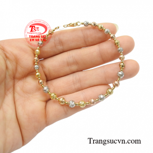 Vòng tay nhập khẩu cao cấp, kiểu dáng thời trang