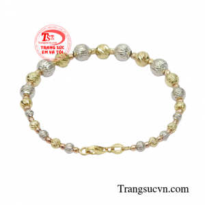 Sản phẩm cao cấp được nhập khẩu từ Italy rất được phái đẹp ưa chuộng