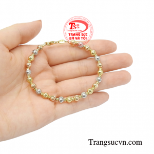 Vòng vàng nữ thanh lịch uy tín.