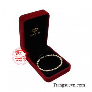 Vòng vàng nữ thanh lịch giao hàng tận nơi.