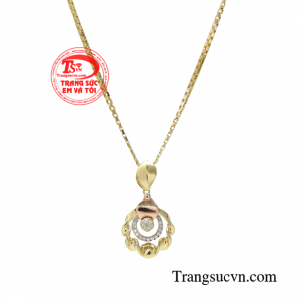 Đây sẽ là món quà tặng chất chứa nhiều ý nghĩa để dành tặng cho người con gái thân thương.