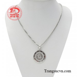 Bộ dây chuyền nam vàng thời trang mang lại cho phái mạnh sự lịch lãm, phong cách và cá tính.