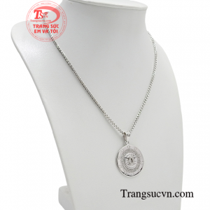 Bộ mặt dây này sẽ là sự lựa chọn hoàn hảo cho những chàng trai theo phong cách mạnh mẽ, hợp thời trang. 