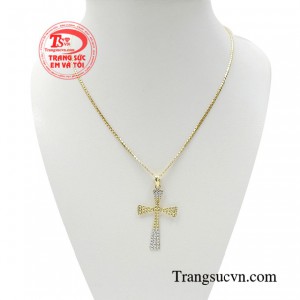 Bộ dây chuyền thánh giá ước nguyện đem lại vẻ cá tính và trẻ trung đến cho phái mạnh. 