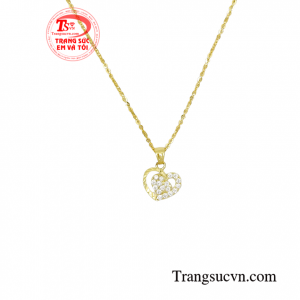 Bộ mặt dây nữ xinh xắn giao hàng nhanh trên toàn quốc.