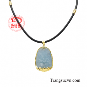 Bộ mặt dây đá quý này sẽ là món quà phong thủy dành cho người mệnh thủy và mộc.