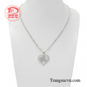 Bộ mặt dây chữ vàng trắng 10k là dòng trang sức bán chạy nhất hiện nay.