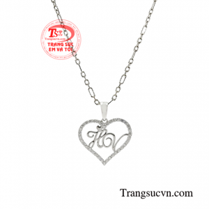 Hãy đến trang sức Em và Tôi để tìm ra mẫu trang sức phù hợp với tính cách và con người của bạn!