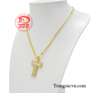 Bộ mặt dây này sẽ phù hợp khi phối cùng những bộ đồ thể thao hay đơn giản để tạo điểm nhấn.