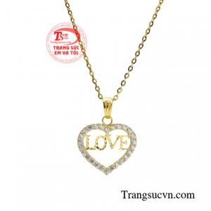 Hãy đến trang sức Em và Tôi để luôn cảm thấy hài lòng với những món trang sức thời thượng và đẳng cấp.