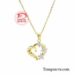 Bộ trang sức dành cho nữ xinh xắn nhận đặt chế tác theo yêu cầu khách hàng.