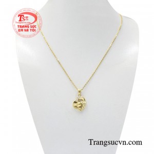 Bộ mặt trái tim nữ tính 10k là dòng trang sức bán chạy nhất hiện nay.