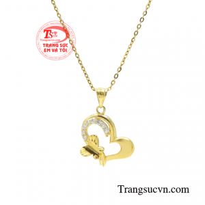 Hãy đến với trang sức Em và Tôi để lựa chọn những mẫu trang sức yêu thích của bạn!