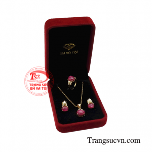 Đây cũng sẽ là món quà ý nghĩa trong ngày kỉ niệm 15 năm và 40 năm ngày cưới.