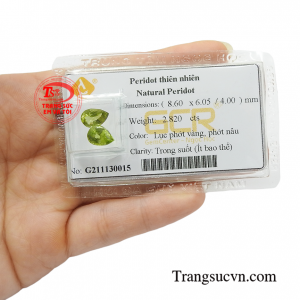 Peridot còn được mệnh danh là lá bùa trừ xui xẻo, nên được nhiều người sử dụng đeo bên mình như lá bùa cho bản thân