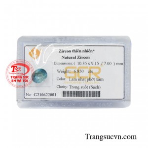 Đá zircon thiên nhiên ép vỉ được chế tác tinh tế với những đường cắt sắc nét tạo điểm nổi bật cho viên đá.