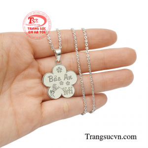 Dây chuyền bạc cho bé đáng yêu