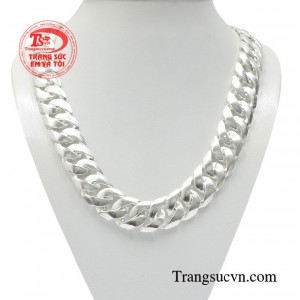 Dây chuyền bạc nam hùng dũng chế tác bằng bạc 92.5 chất lượng, bền đẹp. 