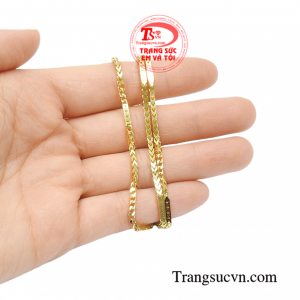Dây chuyền bản nhỏ nam tính thời thượng.
