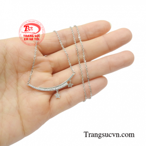 Dây chuyền liền mặt tinh tế thời trang