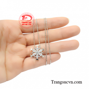Dây chuyền vàng trắng 10k cao cấp, món quà truyệt vời cho người bạn yêu thương.