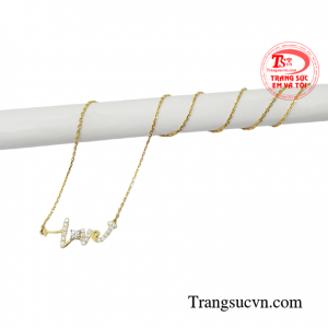 Dây chuyền liền mặt yêu thương là lựa chọn tuyệt vời cho người yêu thương