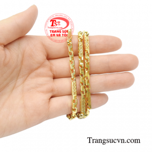 Dây chuyền nam giới hiện đại chất lượng.