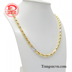 Mỗi một món phụ kiện sẽ có tác dụng khiến người dùng tự tin thể hiện phong cách, khẳng định bản thân.