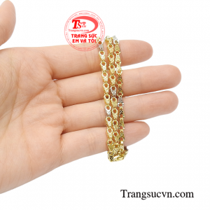 Dây chuyền vàng nam thăng tiến chất lượng.