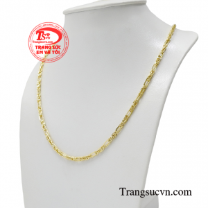 Với chất liệu vàng 18k nhập khẩu Italy chắc chắn sẽ khiến bạn hài lòng về chất lượng sản phẩm.