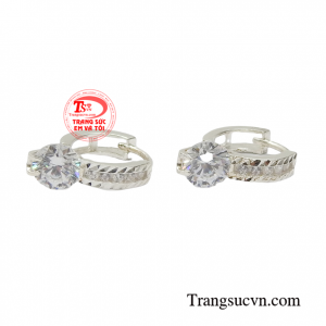 Hoa tai bạc thời trang nhận giao hàng toàn quốc, thanh toán an toàn.