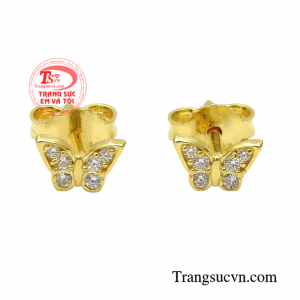 Hoa tai hồ điệp xinh xắn hiện đang là sản phẩm mới của trang Em và Tôi được nhiều người ưa chuộng.