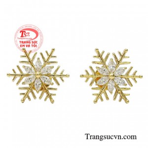 Hoa tai kim cương quý phái là một thiết kế mới nhất của trang sức Em và Tôi.