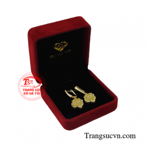 Hoa tai thạch anh tóc may mắn tinh tế.