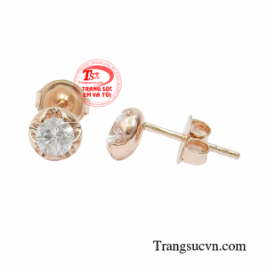 Sản phẩm giúp tôn lên nét thanh lịch và trang nhã cho người đeo, phù hợp với nhiều trang phục và phong cách thời trang