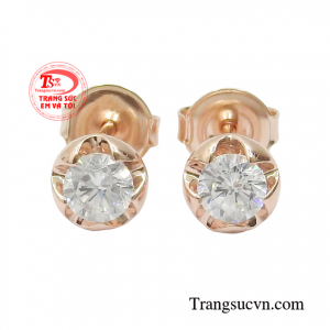 Hoa tai vàng hồng phong cách thiết kế với kiểu dáng hiện đại giúp phái đẹp trông thời thượng hơn