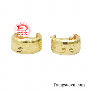 Hoa tai vàng nữ phong cách 10k sẽ là sự lựa chọn hoàn hảo dành cho những cô nàng hiện đại.