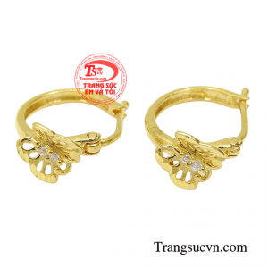 Với thiết kế hồ điệp các cô nàng sẽ thêm phần xinh xắn, trẻ trung và phong cách.