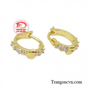 Hoa tai vàng tây yêu kiều dành cho phái đẹp