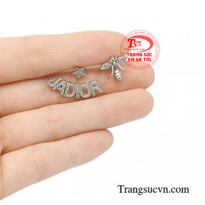 Hoa tai vàng trắng sành điệu đảm bảo uy tín.