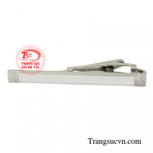 Việc sử dụng loại phụ kiện này không chỉ làm tôn thêm vẻ đẹp cho bộ trang phục mà còn giúp bạn trở nên tinh tế và lịch lãm, thu hút hơn trước đám đông.