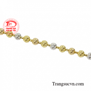 Lắc tay bi vàng cá tính sự lựa chọn tuyệt vời cho người bạn yêu thương.