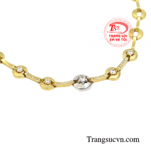 Sản phẩm nhận đặt chế tác theo yêu cầu.