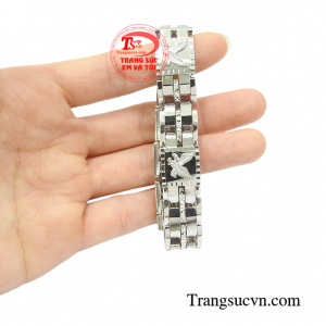 Chiếc lắc tay này cũng phù hợp làm quà tặng cho người bạn yêu thương vào những dịp ý nghĩa