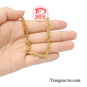 Lắc tay nữ vàng ấn tượng phong cách.