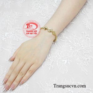 Lắc tay nữ vàng thanh tú