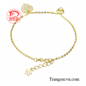 Sản phẩm mang lại nét duyên dáng, dịu dàng và thanh lịch cho các quý cô hiện đại