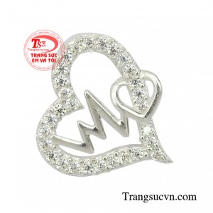 Mặt bạc nữ phong cách được chế tác tinh xảo sẽ mang lại vẻ nữ tính, trẻ trung cho các nàng.