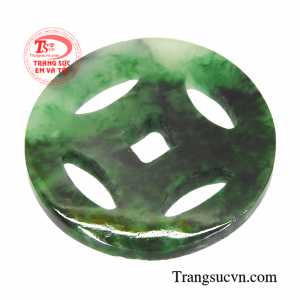 Trong phong thuỷ, ngọc cẩm thạch có tác dụng tích cực đến sức khoẻ và sự thịnh vượng của con người.